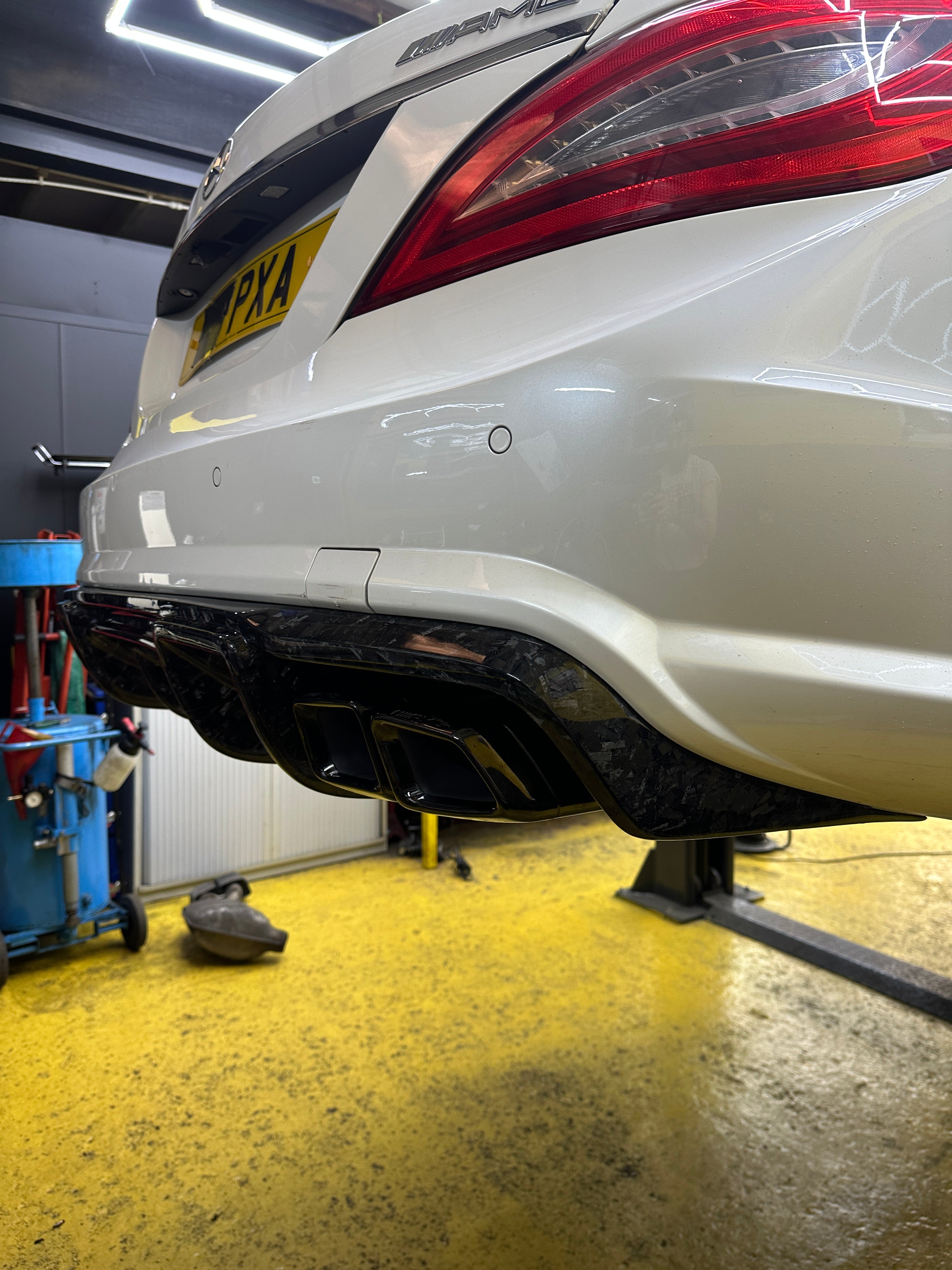 Mercedes CLS63 AMG W218 RENN Style Forged Carbon Rear Diffuser